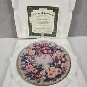1994 The Bradford Exchange Lena Liu "Circle of Elegance" Floral Greetings Plate